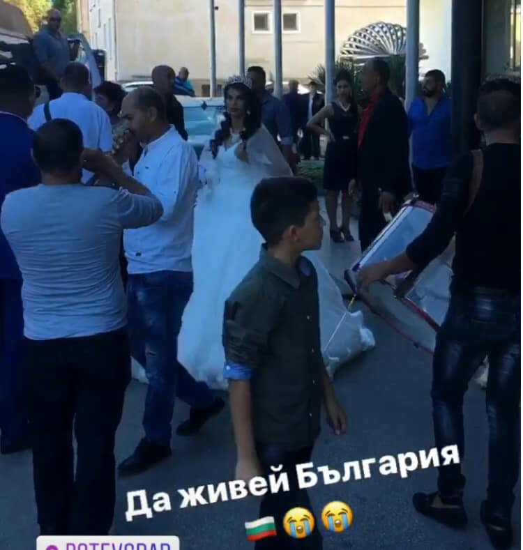 Циганска сватба с шест лимузини в Ботевград подпали мрежата ВИДЕО 