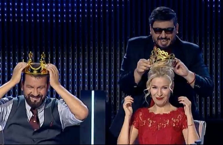 Мария Илиева си показа гърдите в национален ефир СНИМКИ 18+
