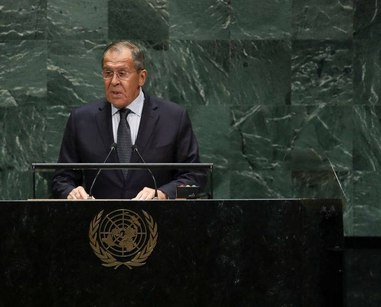 Сергей Лавров: Мен майка ми ме е учила, че е неприлично...