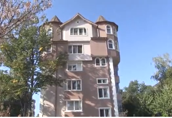 БЛИЦ TV: Виждали ли сте този невероятен блок в София? 