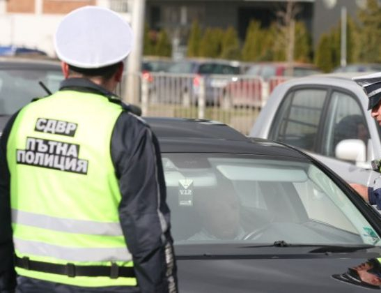 Само в БЛИЦ! Пиян шофьор сътвори меле в столицата, хукна да бяга, но му се случи...