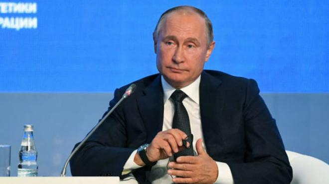CNN: Путин "се пошегува" с американците, но на тях не им е до шеги
