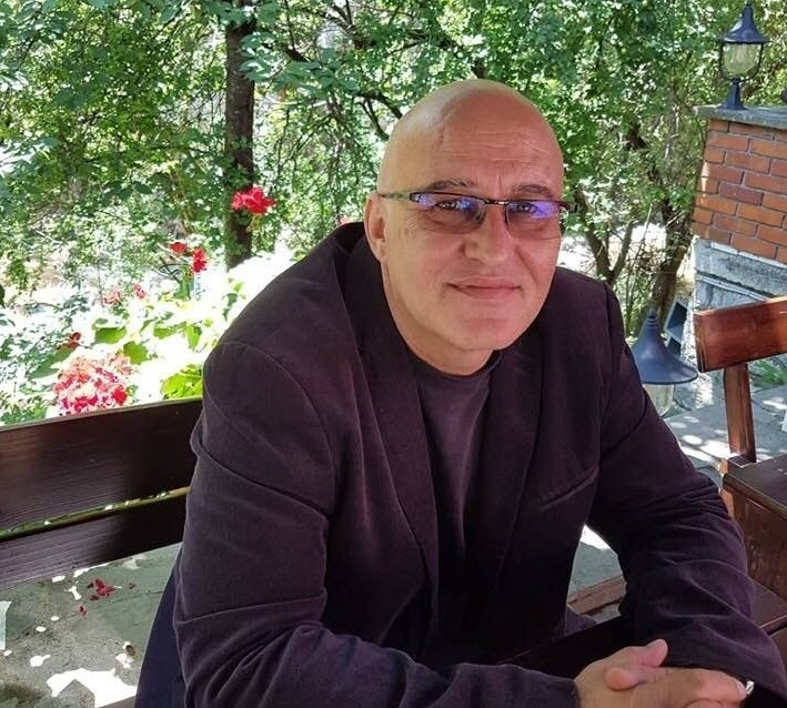 Собственикът на колата факла край Враца се оказа син на известна личност 