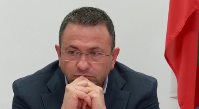 Извънредно: Шефът на фалиралия туроператор “Астрал Холидейз” с първи думи