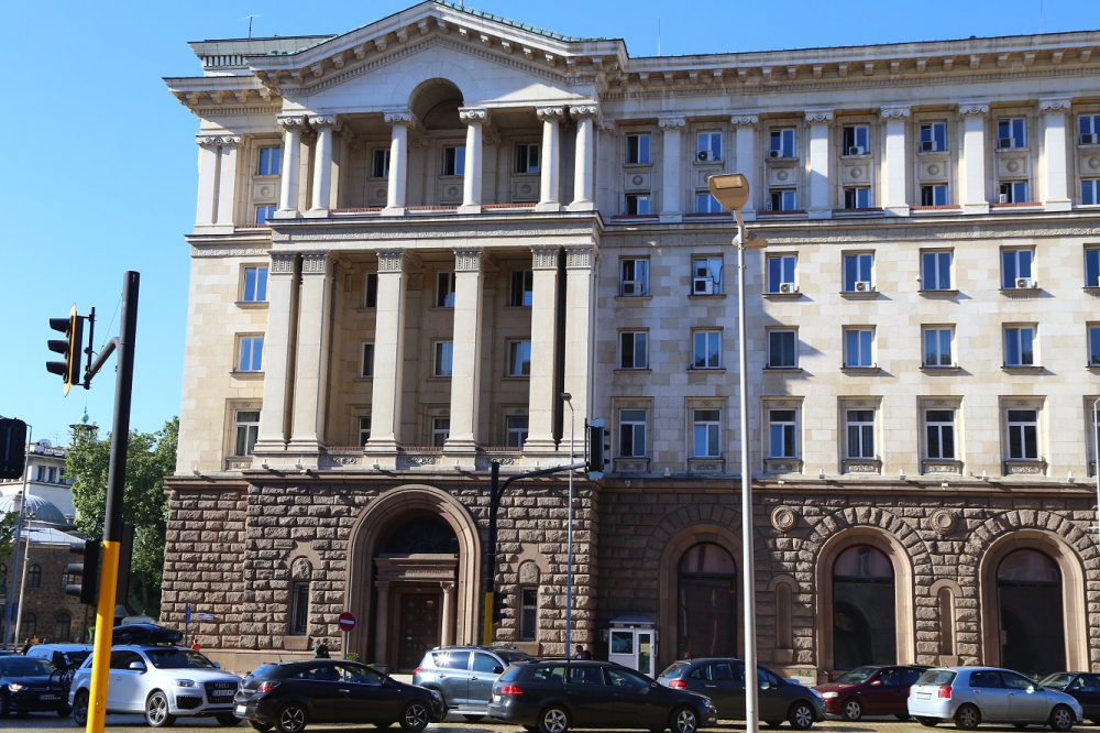 БЛИЦ TV: Поредно раздвижване пред "Дондуков" 2 след зрелищната акция
