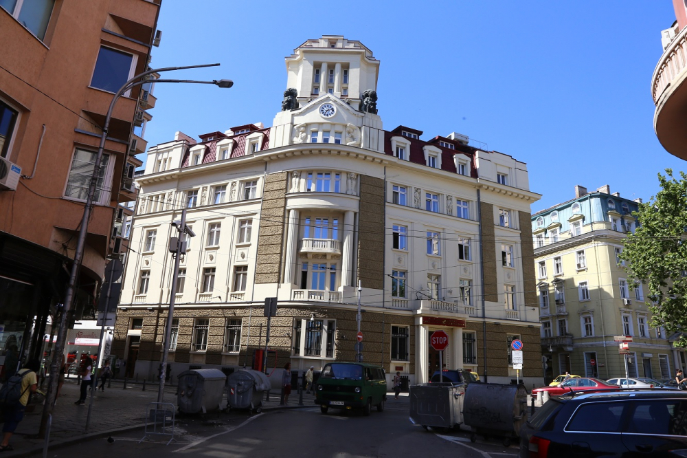 Мегаделото КТБ продължава с...