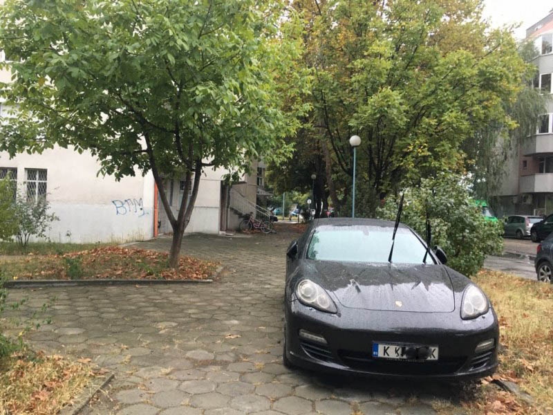 Кърджалийски „бей“ направи нещо нечувано с Porshe Panamera СНИМКА