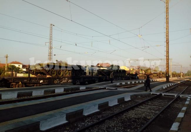 Танковете дойдоха в Криводол, хората не вярват на очите си СНИМКИ
