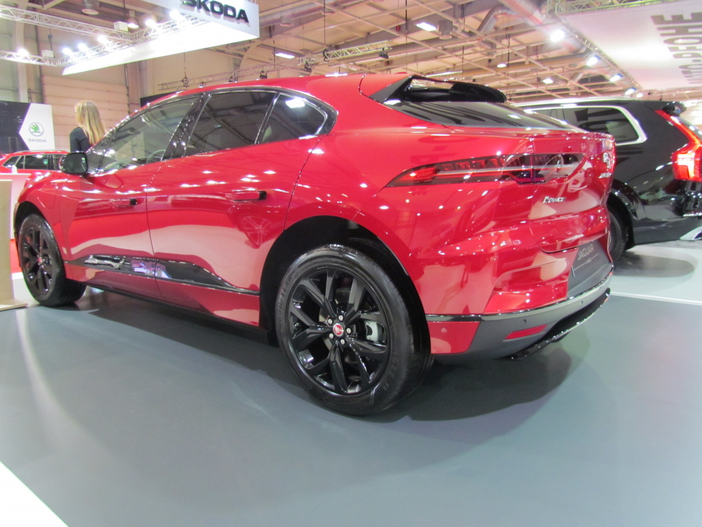 Jaguar Land Rover с две премиери на Автосалон София 2019