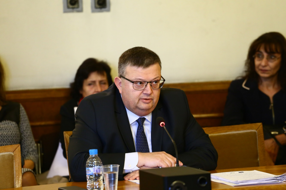 Сотир Цацаров: Подкрепям Гешев, защото не се огъна в най-тежкото време