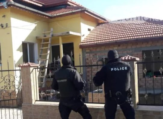 Извънредна новина за ромските барони, закопчани при спецакция във Ветово