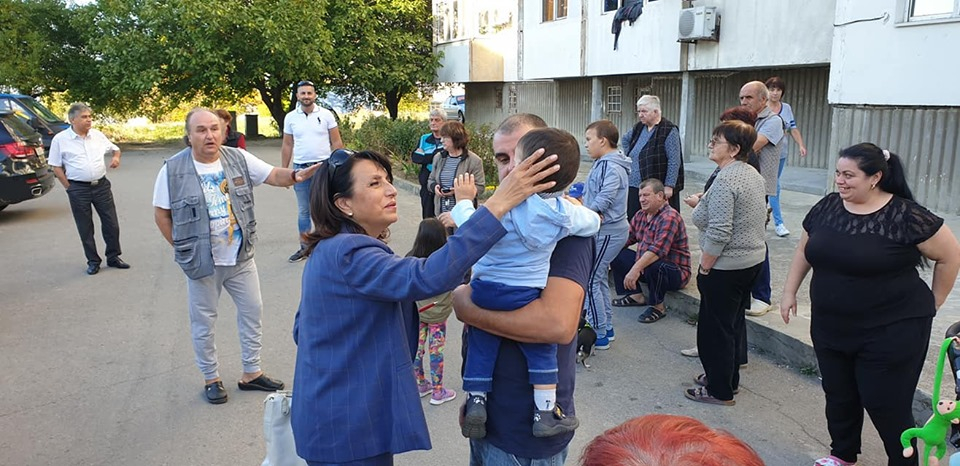 Кандидатът на ГЕРБ за кмет на Русе Диана Иванова: Гарантирам, че подадените жалби няма да са само входящи номера без отговор