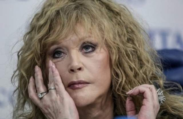 Сериен убиец с брадва преследвал Алла Пугачова  