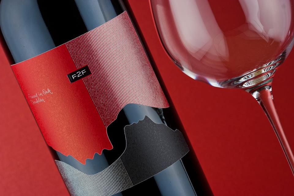 В топ 10: Международни винени експерти обявиха Face to Face на New Bloom Winery за топ вино в Централна и Източна Европа