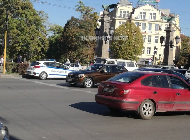 Катастрофа на „Орлов мост”, за малко стана страшно СНИМКИ