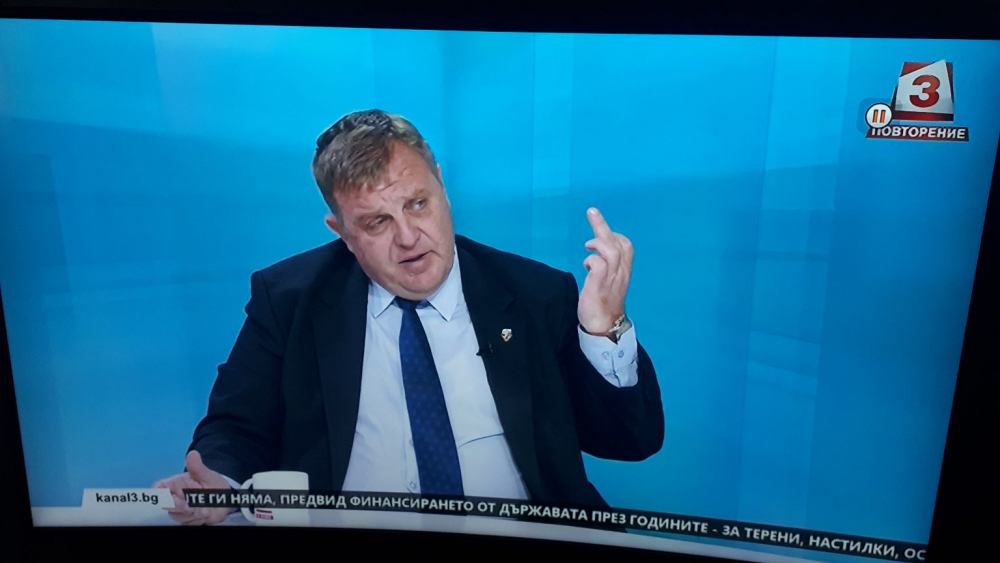 Слави притеснен, че Каракачанов показал среден пръст, говорейки за Лозан Панов и освобождаването на убиеца Джок