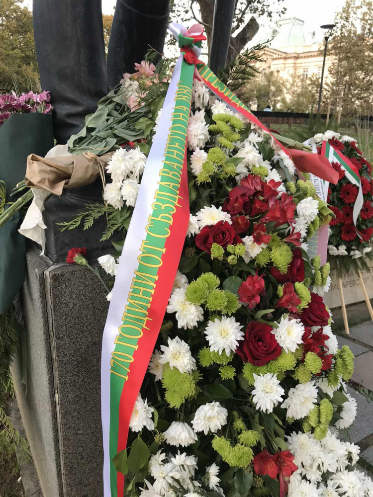 Летецът Румен Радев със страшен гаф СНИМКИ