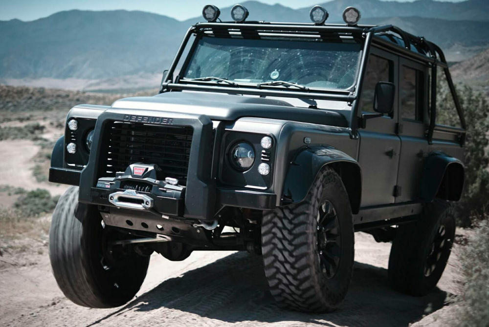 "Черната мамба": един много рядък проект на базата на Land Rover Defender" 6×6