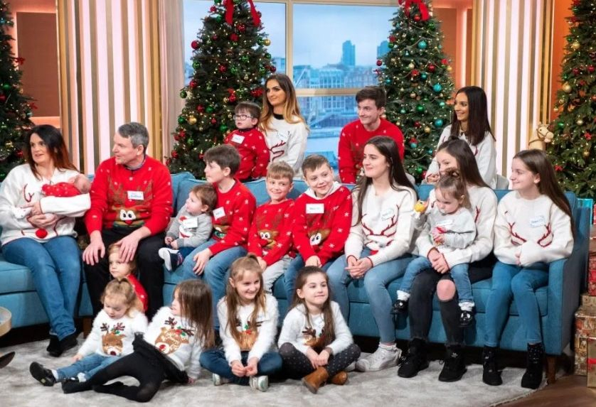 Британка шокира света: Бременна съм с 22-то си бебе ВИДЕО