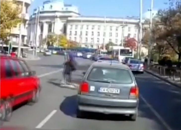 Аделина Радева на косъм от писък в ефир, видя нещо ужасно СНИМКИ
