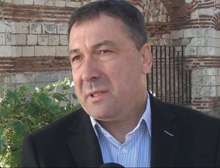 Повдигнаха обвинения на арестувания кмет на Несебър