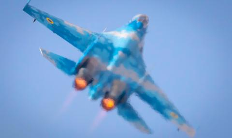 Напрежение в небето между руски изтребител и бомбардировач на САЩ