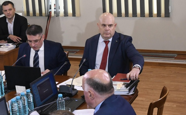 Гешев коментира ареста на Иванчева