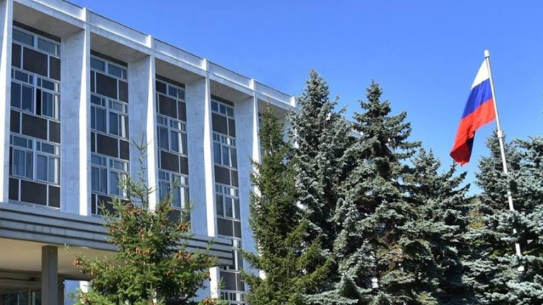 Секретарят на руското посолство в София лъсна в шпионски скандал 