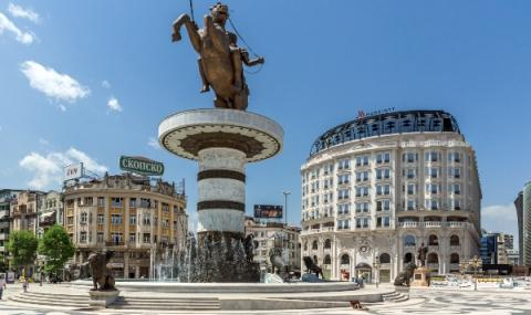 Македонски историк скочи остро на България