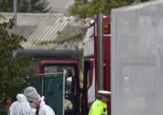 Тези двама братя са издирвани под дърво и камък заради 39-те трупа в камион