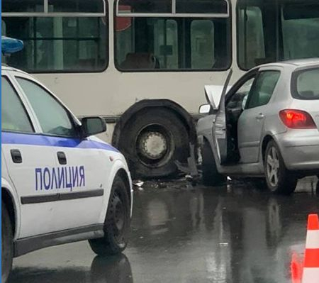 Първа жертва на пътя заради рязкото влошаване на времето 