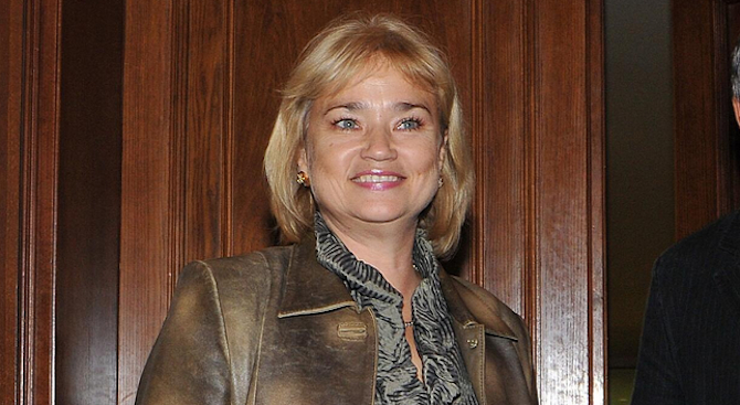 Кака Лили с нов залп срещу Манолова: Не искам пак "Виденова зима"