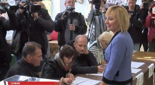 Манолова с горещ коментар за изборната разлика в София СНИМКИ