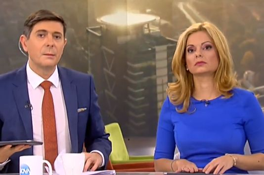 Ади и Виктор гледат и се чудят кой гений е родил това безумие в айтоско село СНИМКА 