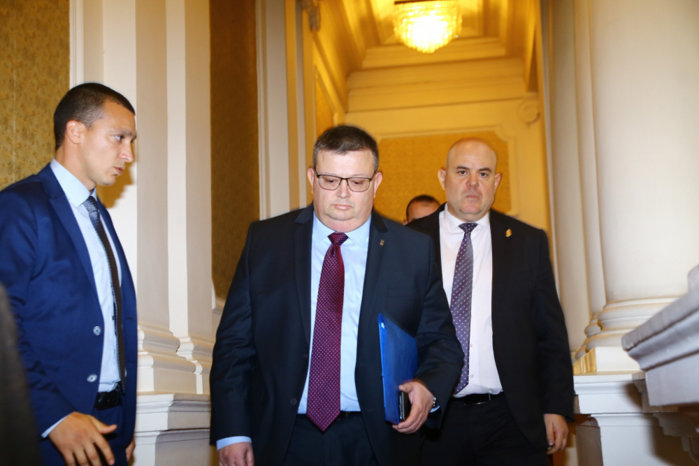 Извънредно от парламента: Предлагат Цацаров за шеф на КПКОНПИ! ВИДЕО