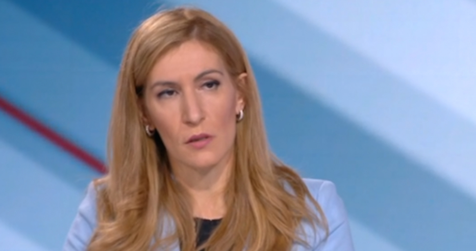 Ангелкова направи важно уточнение за фалита на "Томас Кук"