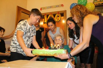 Баба Мария разкри как е доживяла до 100 без грам здравословно хранене 