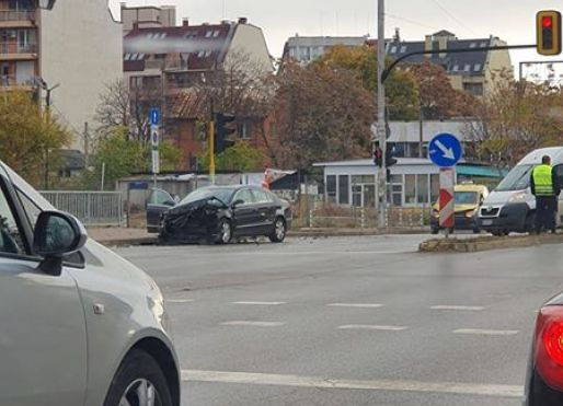Извънредно в БЛИЦ! Ужасяващ инцидент в центъра на София СНИМКА