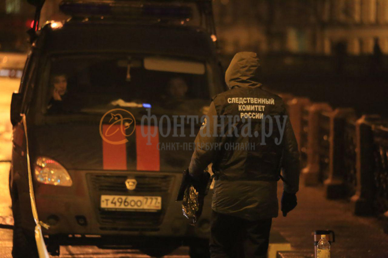 Спипаха професор с чанта с отрязаните ръце на младата му любовница СНИМКИ 18+