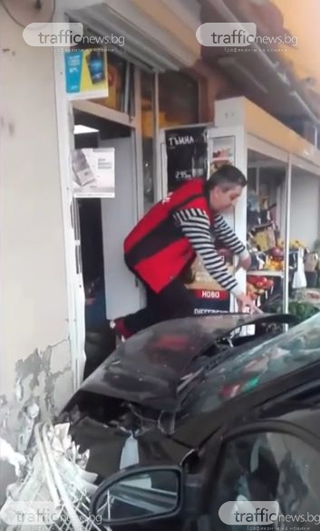 Шофьорката, влетяла в магазин, била мъртво пияна: Наричат я убиец! ВИДЕО