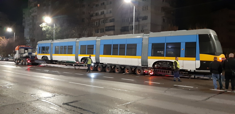 Зрелище! Няма да повярвате какво превозно средство бе засечено на път за София СНИМКИ
