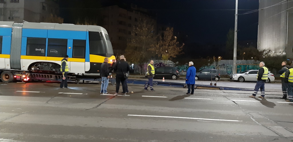 Зрелище! Няма да повярвате какво превозно средство бе засечено на път за София СНИМКИ