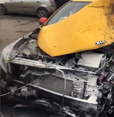 Таксиметров шофьор получи епилептичен пристъп зад волана и стана страшно ВИДЕО 
