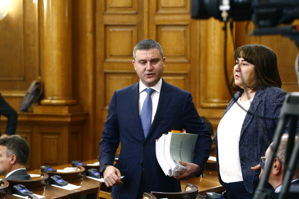 Финансовият министър Горанов с важни новини за промените в болничните