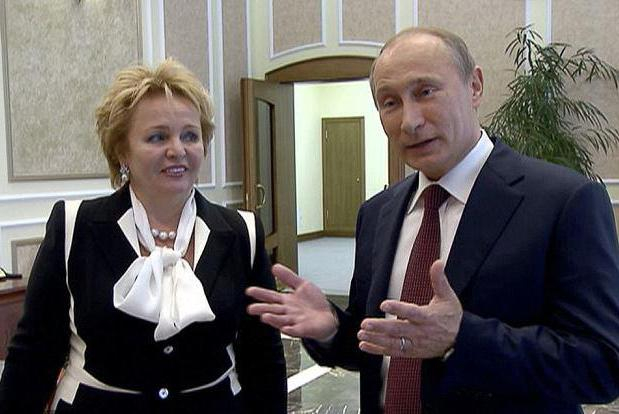 Ето как живее сега Людмила Путина СНИМКИ