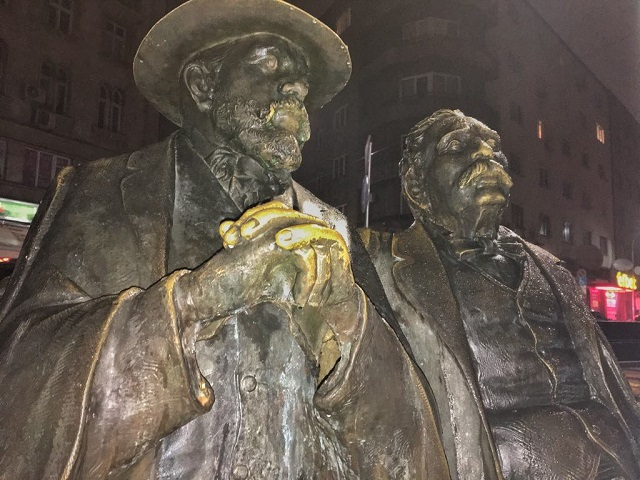 Нагла кражба на пъпа на София опропасти прочута склуптура СНИМКИ