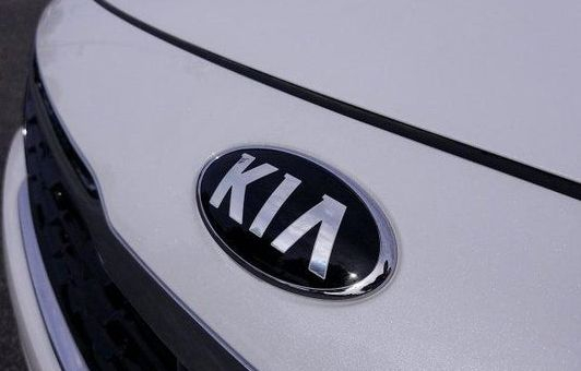 Kia разсекрети новата си и радикално изменена Optima СНИМКИ