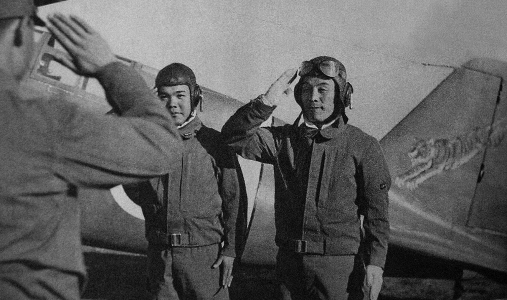 Страшната семейна история на най-отдадения камикадзе СНИМКИ