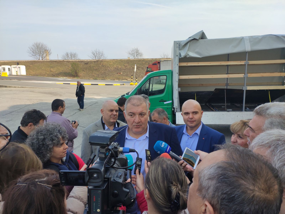 Ето кой е спипал умело замаскирания хероин за 3,6 млн. лева на Дунав мост СНИМКИ