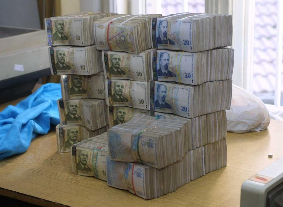 С 50 бона в сметката ставаме баровци, начисляват ни личен банкер
